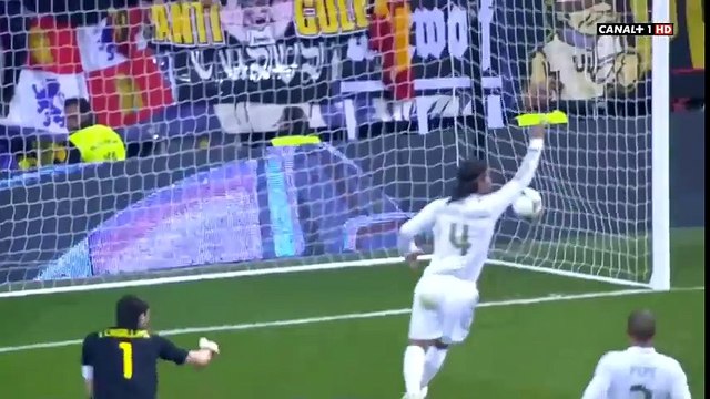 5 Times Messi Destroyed The Whole Real Madrid Team Alone ►Single Handedly◄ __HD__