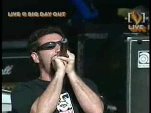 System Of A Down - Suggestions (Live At Big Day Out)
