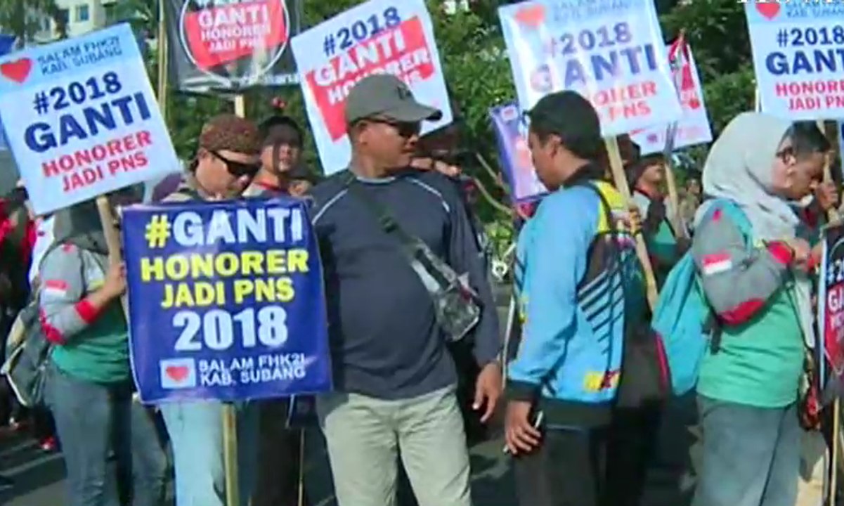 Aksi Peringati Hari Buruh Internasional