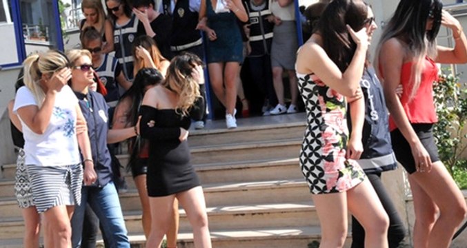 Çökertilen Fuhuş Çetesinin Şifreleri Polisi Şok Etti! Çirkin Kadına Toros Diyorlar