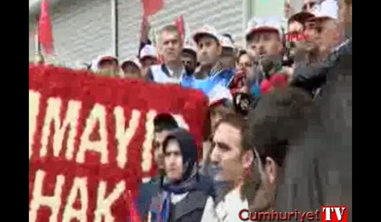 Sendikalar Taksim'de