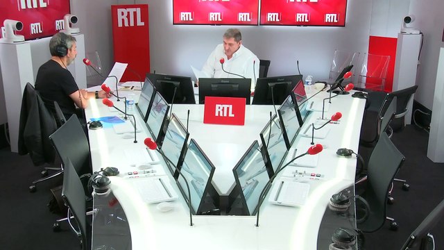 Michel Cymes nous explique l'importance de la médecine du travail