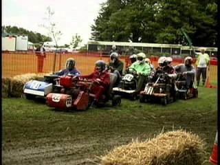Madder Maxx: Lawn Mower Racing