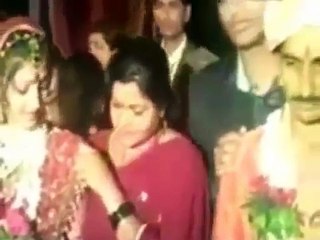 dulha raja mat ro bhai...