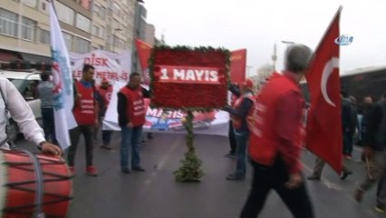 Nakliyat İş ve Birleşik Metal iş üyeleri, Taksim'e yürüyüşe geçti