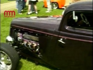 Richard Hammond At A Custom Car Show