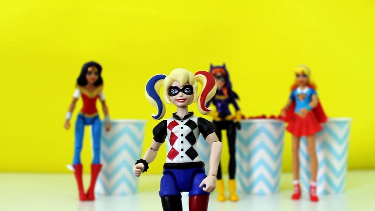Copos Surpresas Arlequina Batgirl Supergirl Mulher - Maravilha - DC Super Hero Girls C