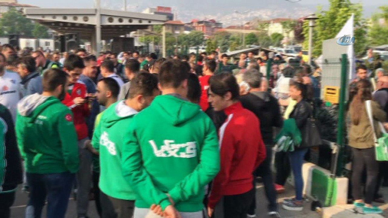 Bursaspor taraftarları Umre'ye gitti