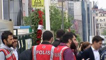 Taksim'de çelenk gerginliği... Vatan Partisi'nin çelengi meydana alınmadı