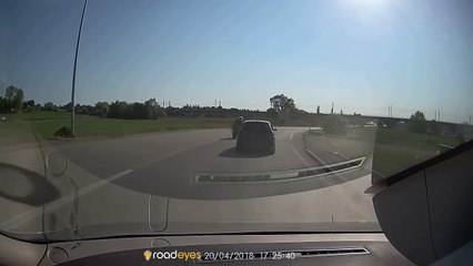 Moto vs Seat Ibiza diesel