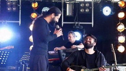 Koray Avcı’dan, fabrikada işçilere 1 Mayıs konseri