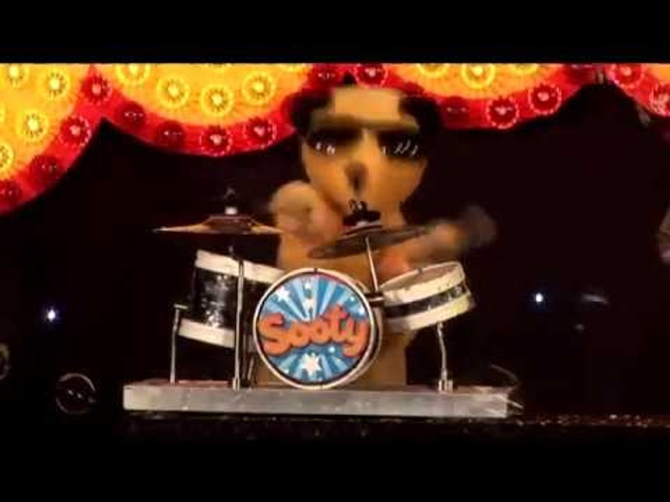 Sing Along To 'Sooty Where Are You' | Kids Clubhouse