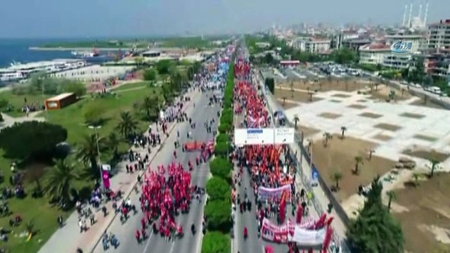 Maltepe Miting alanına yürüyen kalabalık havadan görüntülendi
