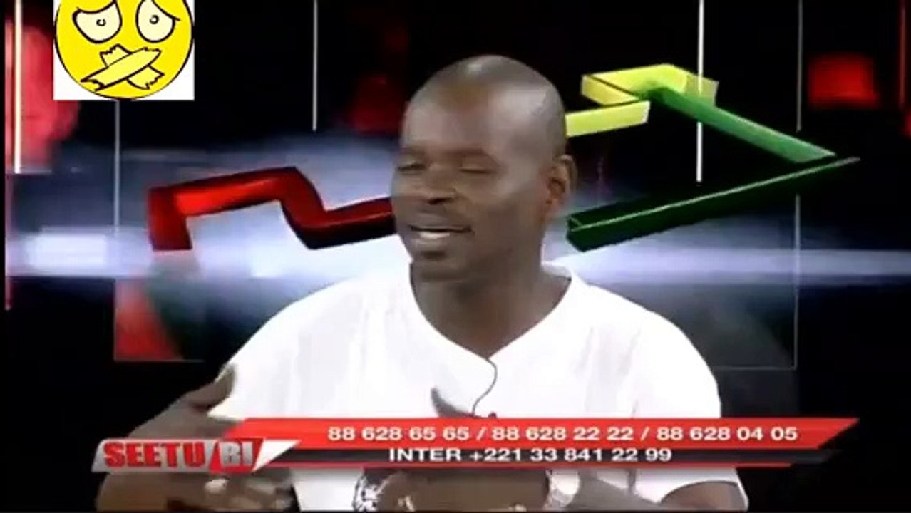 Vidéo: Fete du 1er Mai:  Découvrez L'invité spécial de Pape Cheikh Diallo "Le laveur de voiture"