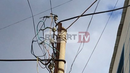 Report TV - Kablli i zhveshur elektrik rrezikon  jetën e banorëve në Sarandë