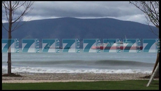 MOTI I KEQ ME RESHJE PEZULLON LUNDRIMIN NE VLORE - News, Lajme - Kanali 11