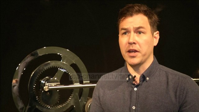 Eksperimenti, të lëvizësh makineritë me fuqinë e mendjes - Top Channel Albania - News - Lajme