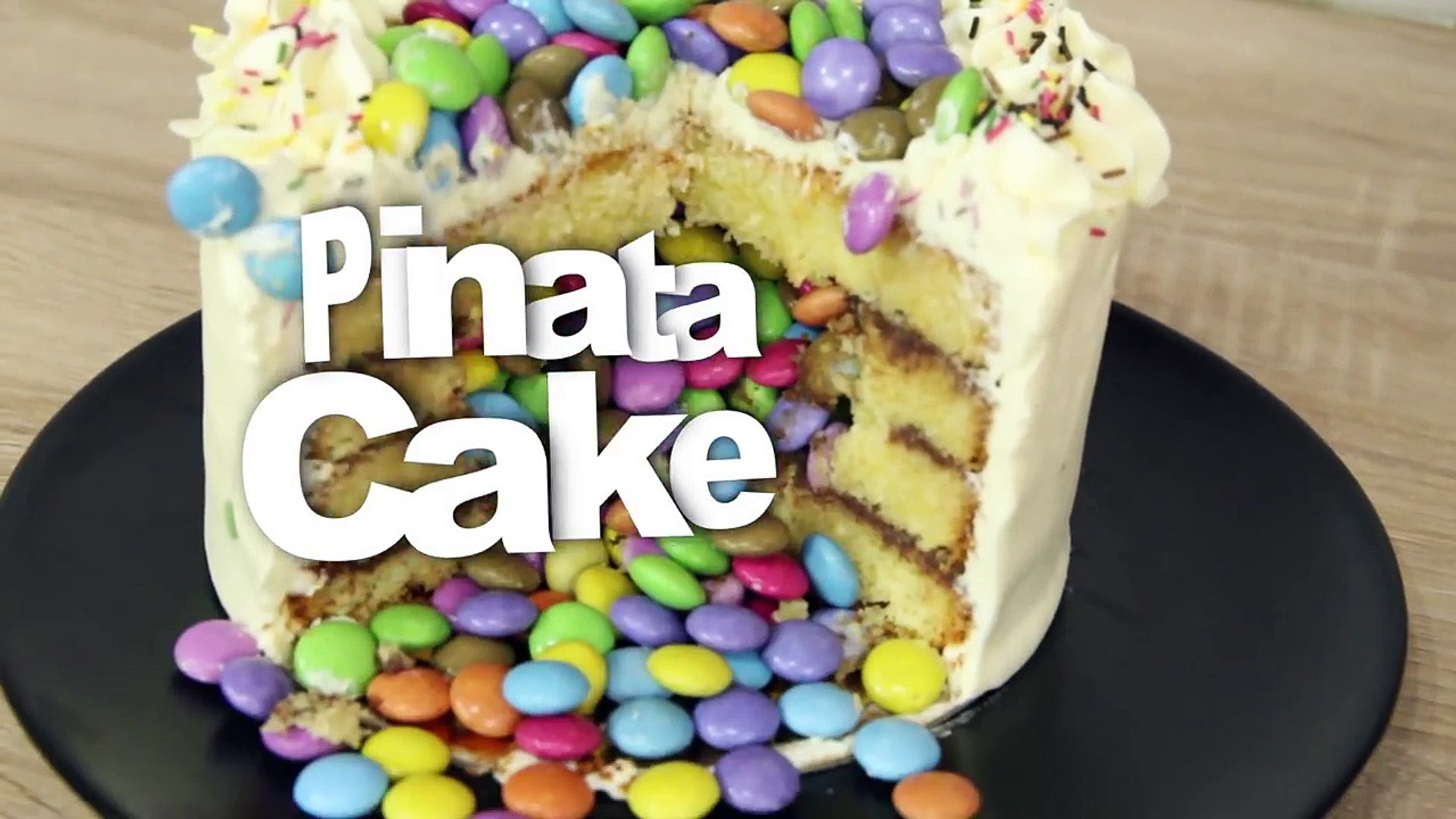 Un Gateau Surprise Recette Pinata Cake Video Dailymotion