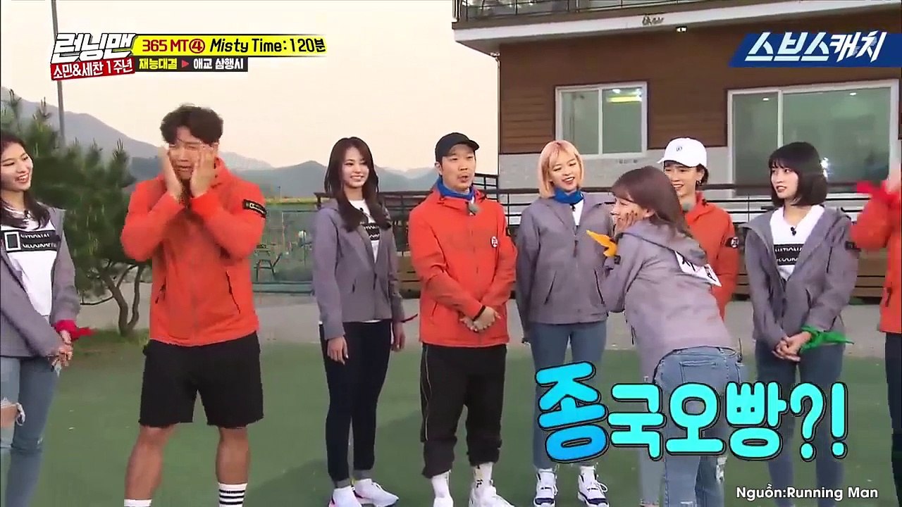 Sau Hong Jin Young, chỉ có TWICE mới khiến "hổ cơ bắp" Kim Jong Kook đỏ mặt thế này!