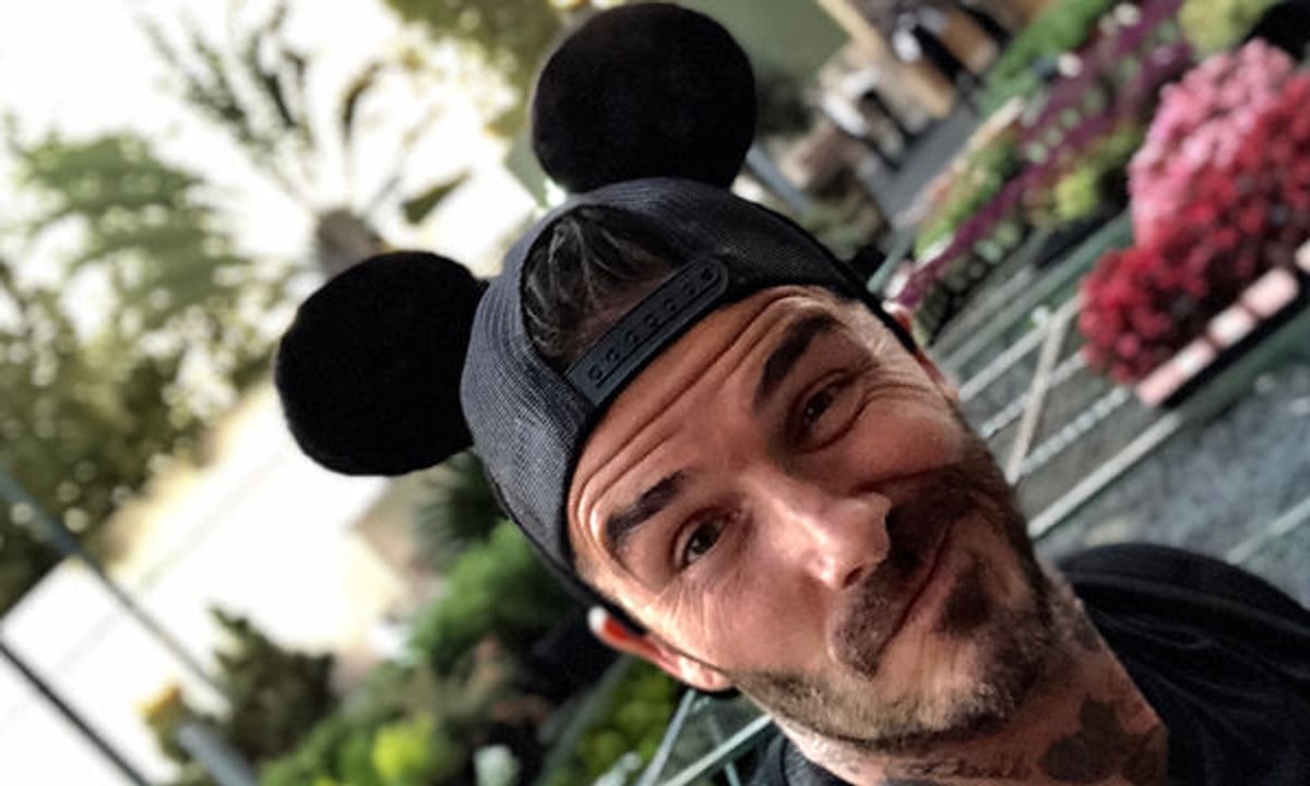 Η Harper Beckham εύχεται «Χρόνια πολλά» στον David Beckham