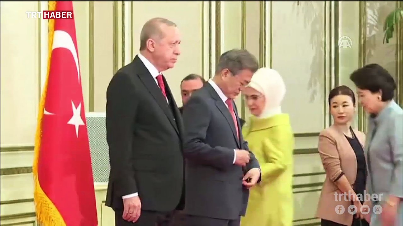 Güney Kore lideri İstiklal Marşı sırasında aske...