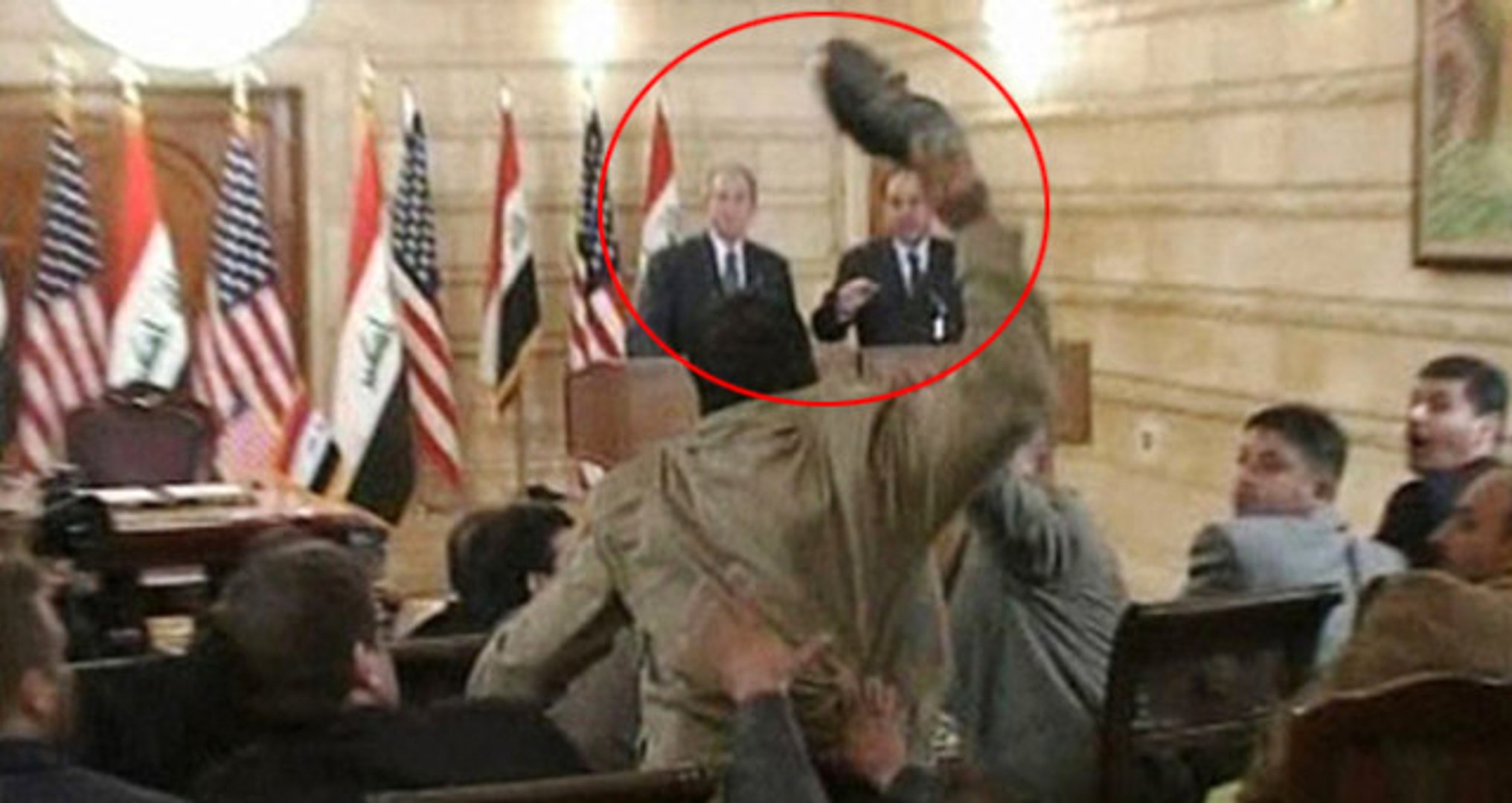 Bush'a Ayakkabı Fırlatan Iraklı Gazeteci, Milletvekili Adayı Oldu
