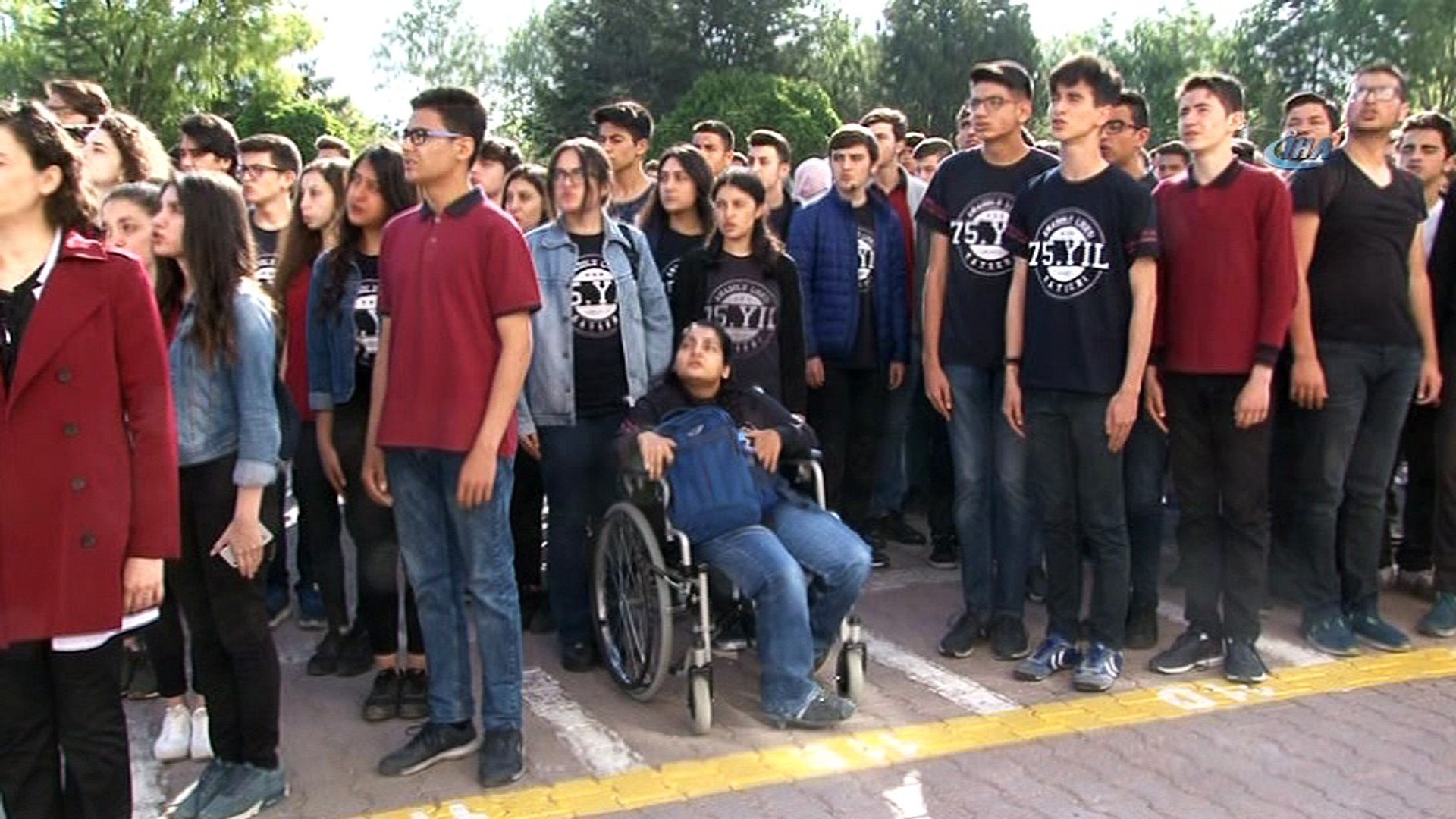 engeline aldirmadi okulun ihtiyaclari icin ugrasiyor dailymotion video