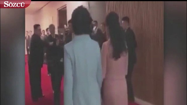 Tarihi zirve sırasında çekilen ilginç bir görüntü ortaya çıktı