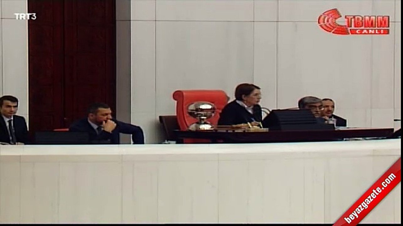 Dedeoğlu'ndan şiirli tepki