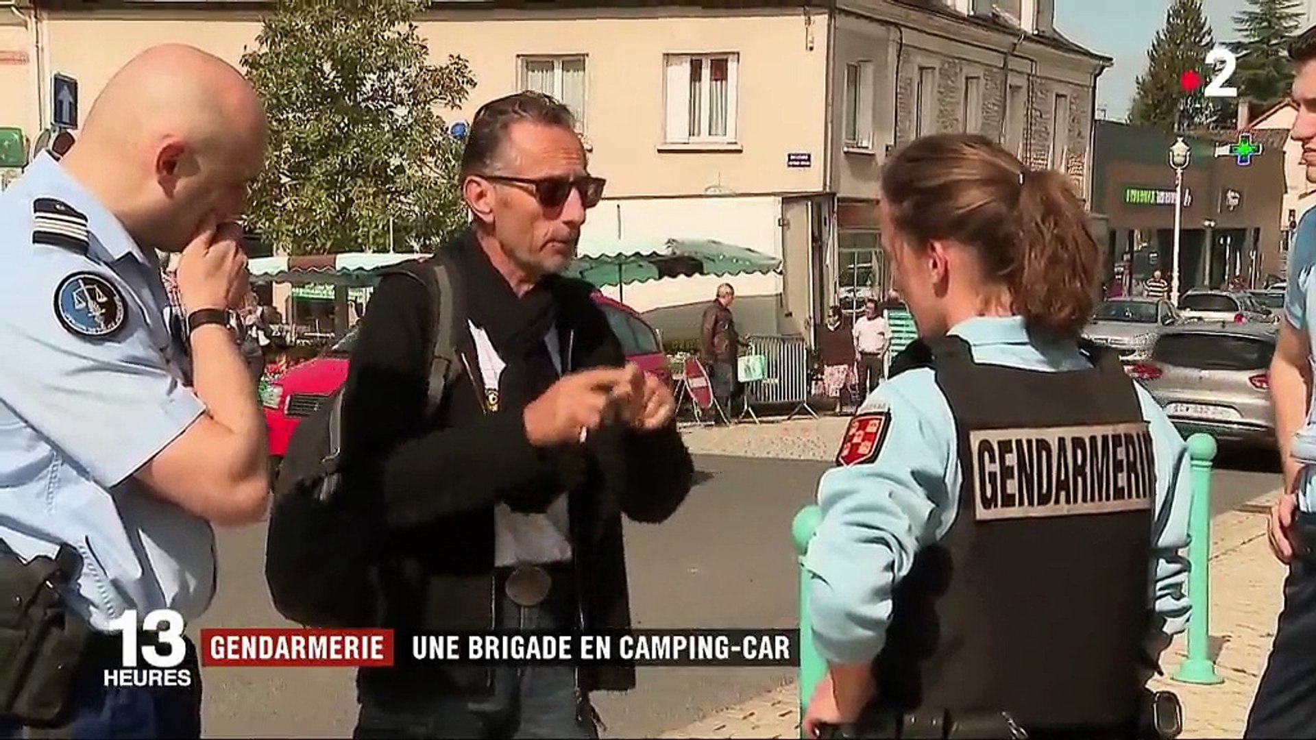 Gendarmerie : une brigade en camping-car - Vidéo Dailymotion
