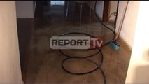 Report TV - Sarandë, vetëm një orë shi përmbyt rrugët dhe bizneset