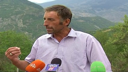 Punimet për rrugën dëmtojnë varret e Popçishtit - Top Channel Albania - News - Lajme