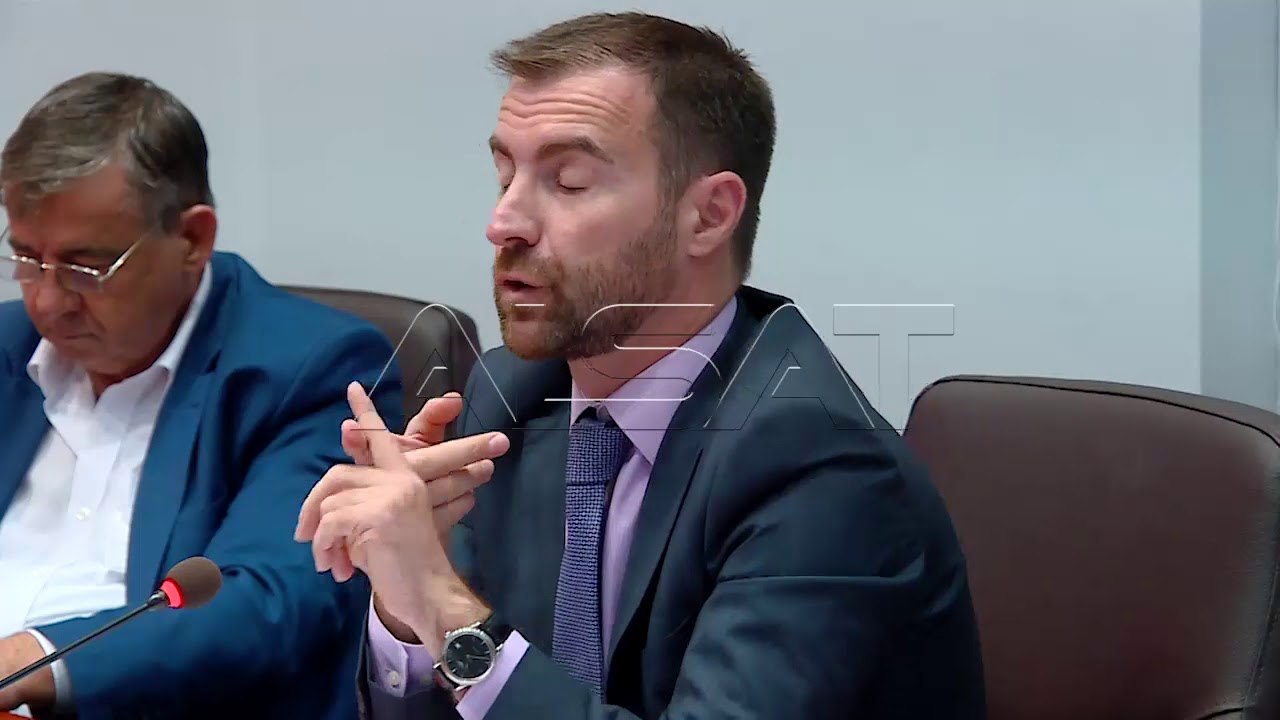Ligji për shqipen, shtyhet debati në Komision
