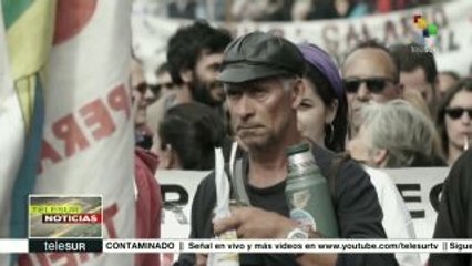 Miles de trabajadores conmemoran el Primero de Mayo en Uruguay