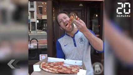 Ce critique culinaire devient complètement fou - Le Rewind du Mercredi 02 Mai 2018