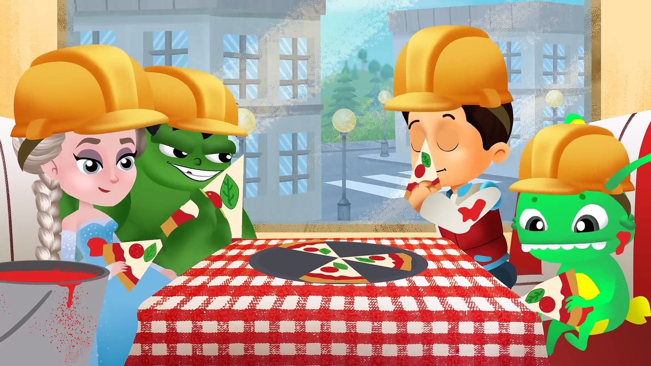 Paw Patrol & Groovy the Martian at SuperZoo - Pups love playing basket game with Ryder at the park! @PawPatrol - #PawPatrol