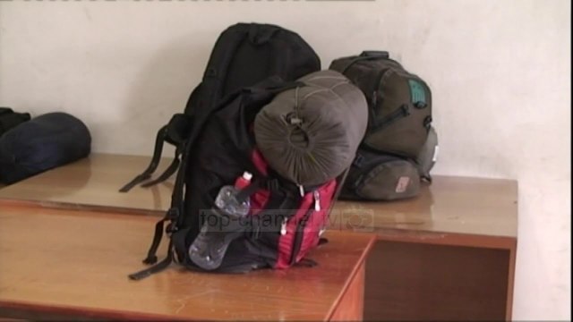 Klandestinët hyjnë nga mali - Top Channel Albania - News - Lajme