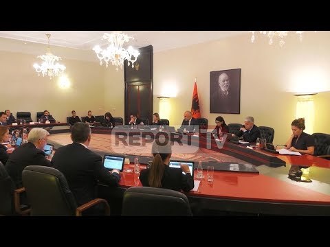 Report TV - Mbledhja e parë e qeverisë zgjat 2 orë, vendimet që u miratuan