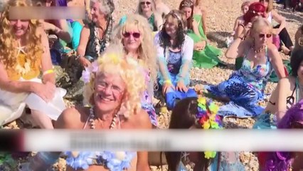 Angli, qindra vajza vishen si sirena deti