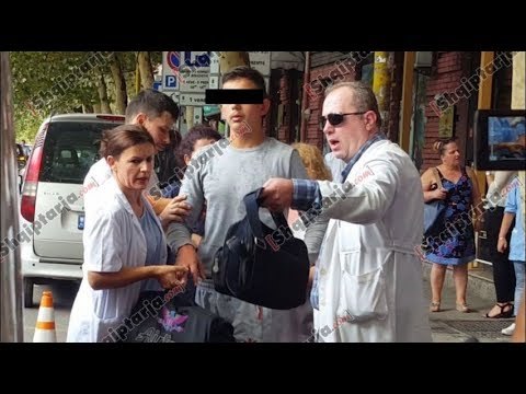 Report TV - Tiranë, makina tërheq zvarrë të riun,ikën me shpejtësi