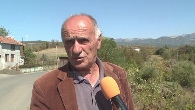 Dëmtimi i rrugës në Mat, banorët: Shkak cilësia e keqe - Top Channel Albania - News - Lajme