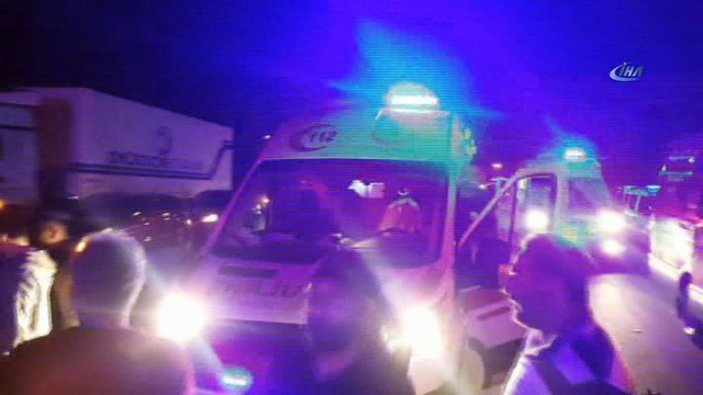 4 aracın karıştığı trafik kazasında 4 kişi yaralandı