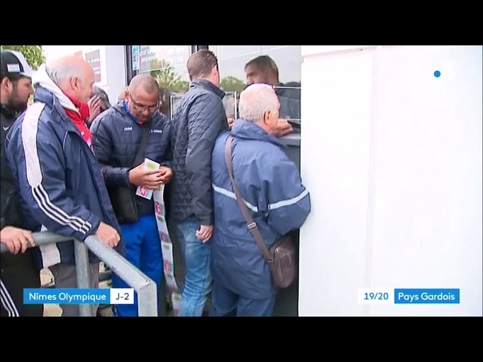 L'avant-match Nîmes Gazelec du 04 05 2018 cohue au guichet