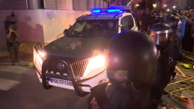 Spanjë, bastisje dhe arrestime në Katalunjë - Top Channel Albania - News - Lajme