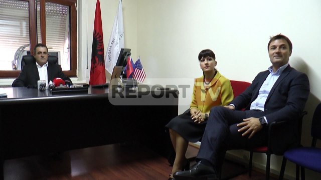 Report TV - Dekomunistizimi, deputetët e PD takim me ish të përndjekurit