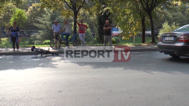 Report Tv - Tërhoqi zvarrë me makinë 14- vjeçarin, gjykata liron të riun