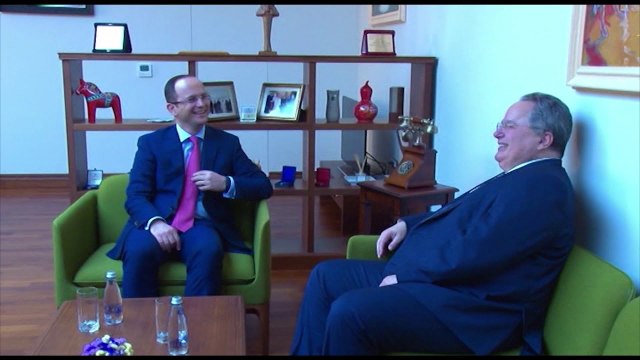 MINISTRI I JASHTEM BUSHATI INTERVISTE PER ZERIN E AMERIKES, “JEMI OPTIMISTE PER HAPJEN E NEGOCIATAVE