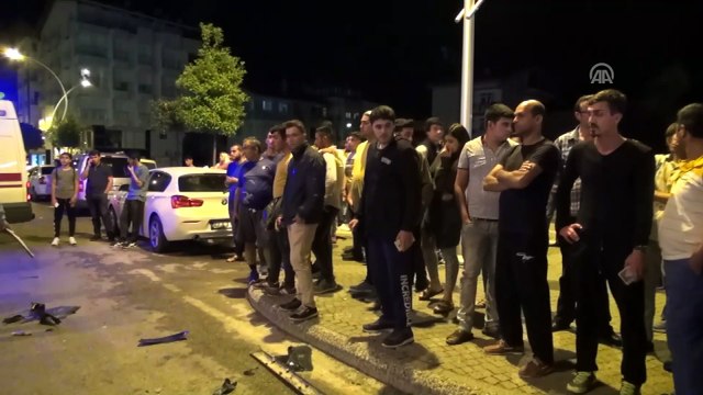 Antalya’da motosiklet ile hafif ticari araç çarpıştı: 1 ölü, 2 yaralı