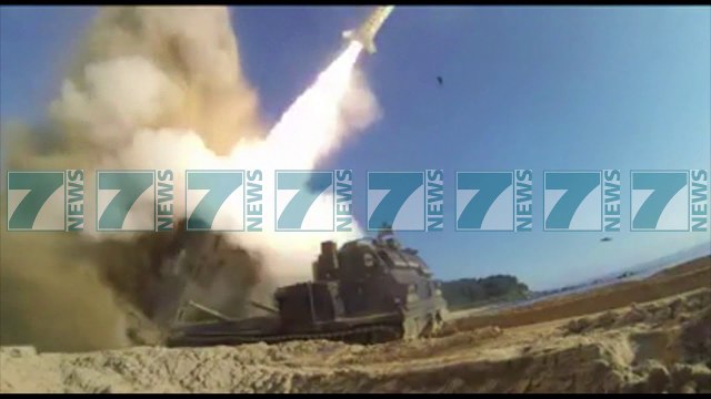 KOREJA E VERIUT I KUNDERPERGJIGJET KERCENIMEVE TE TRUMPIT - News, Lajme - Kanali 7