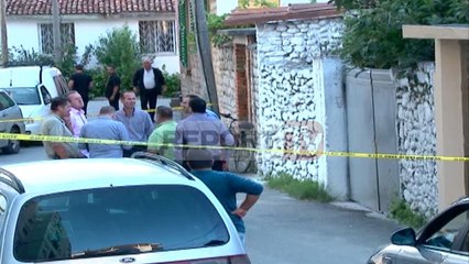Report TV - Shkodër, xhaxhai vret nipin ngjarja pranë teatrit "Migjeni"